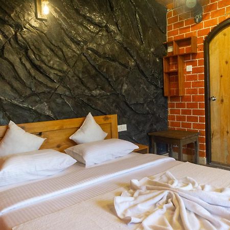 埃拉Hobbit Hole Hideaway住宿加早餐旅馆 外观 照片