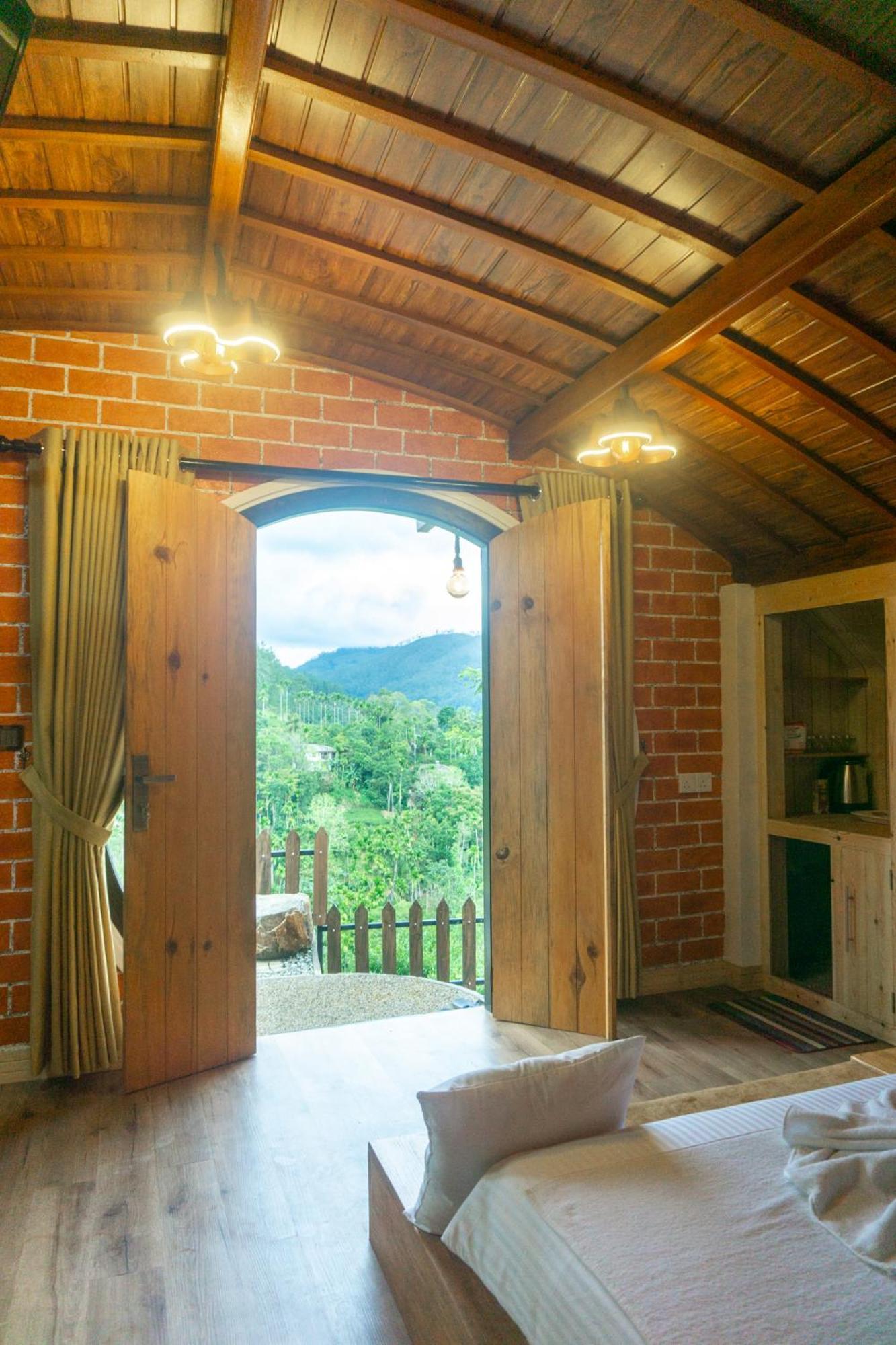 埃拉Hobbit Hole Hideaway住宿加早餐旅馆 外观 照片