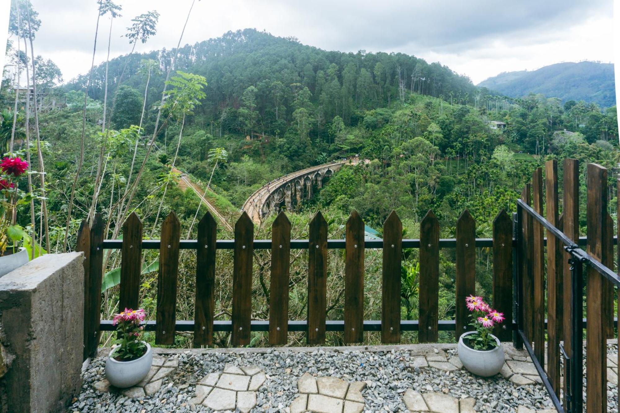 埃拉Hobbit Hole Hideaway住宿加早餐旅馆 外观 照片